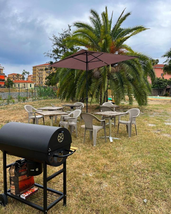 Il Gattino Di Porto - Apt 1 - Monolocale Veranda Piscina إمبيريا المظهر الخارجي الصورة