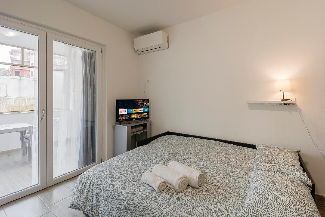Il Gattino Di Porto - Apt 1 - Monolocale Veranda Piscina إمبيريا المظهر الخارجي الصورة