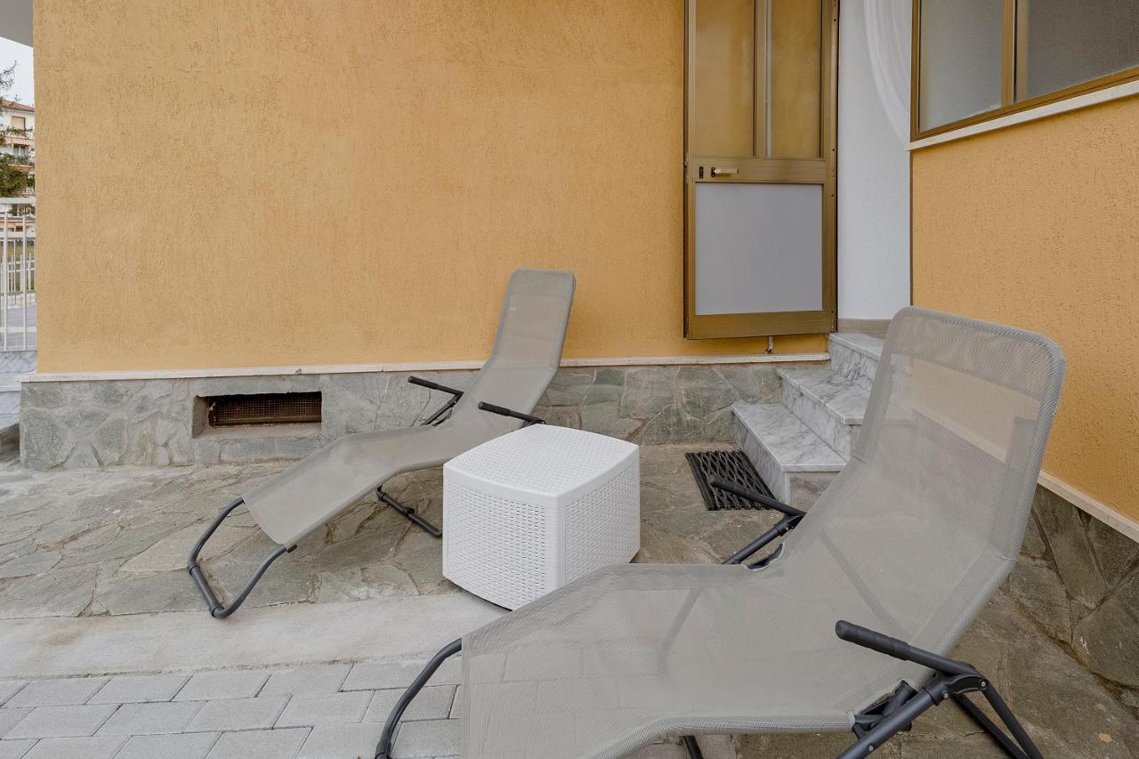Il Gattino Di Porto - Apt 1 - Monolocale Veranda Piscina إمبيريا المظهر الخارجي الصورة
